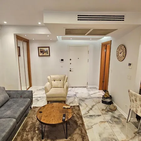 Perfect Taksim, 2 Bedroom, Pool, Gym, Sauna اسطنبول