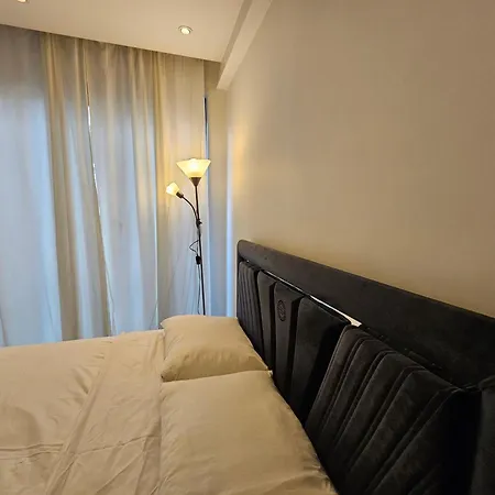 Perfect Taksim, 2 Bedroom, Pool, Gym, Sauna * Κωνσταντινούπολη