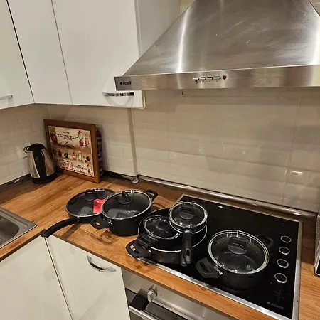 شقة Perfect Taksim, 2 Bedroom, Pool, Gym, Sauna اسطنبول