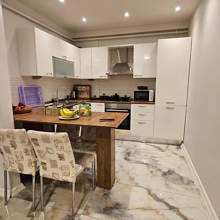 Perfect Taksim, 2 Bedroom, Pool, Gym, Sauna * Κωνσταντινούπολη