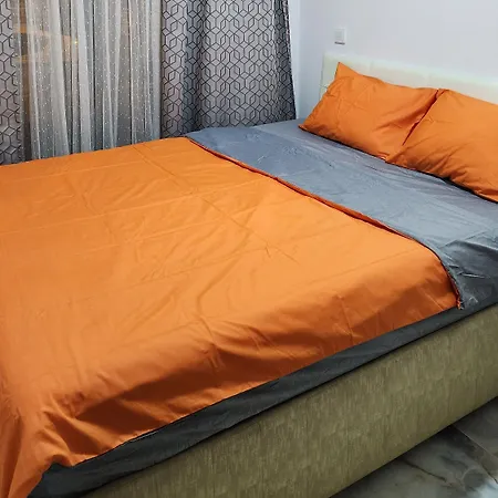 Perfect Taksim, 2 Bedroom, Pool, Gym, Sauna Κωνσταντινούπολη