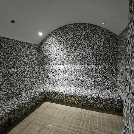 Perfect Taksim, 2 Bedroom, Pool, Gym, Sauna Lägenhet Istanbul