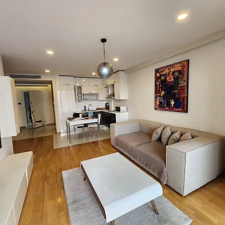 Perfect Taksim, 2 Bedroom, Pool, Gym, Sauna *