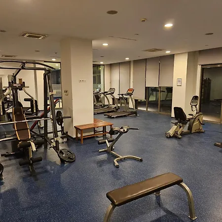 Perfect Taksim, 2 Bedroom, Pool, Gym, Sauna * Istanbul