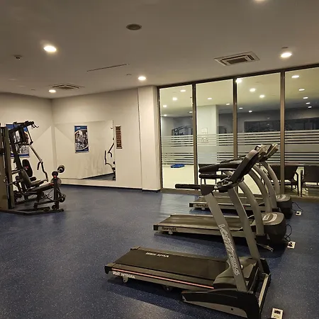 Perfect Taksim, 2 Bedroom, Pool, Gym, Sauna Istanbul
